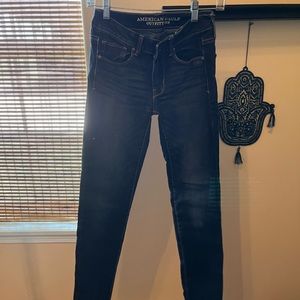 AE straight leg jean size 2